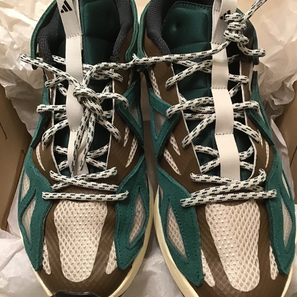 ADIDAS KANTAI HIKING SNEAKERS - Picture 1 of 16